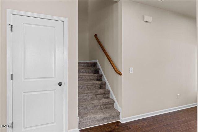 195 S Stonehaven Way, Clayton, NC 27527