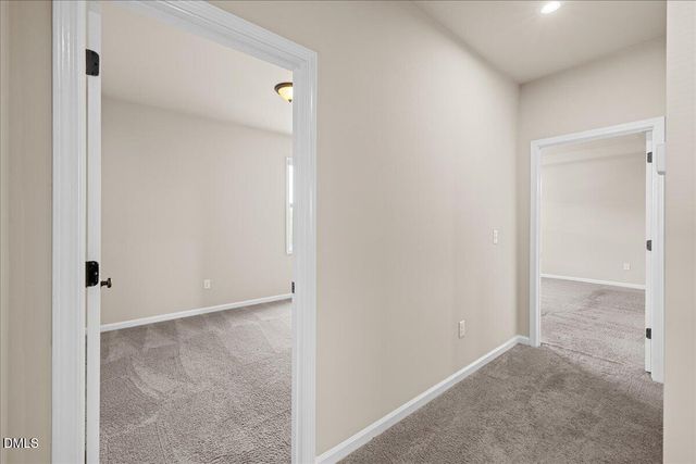 195 S Stonehaven Way, Clayton, NC 27527