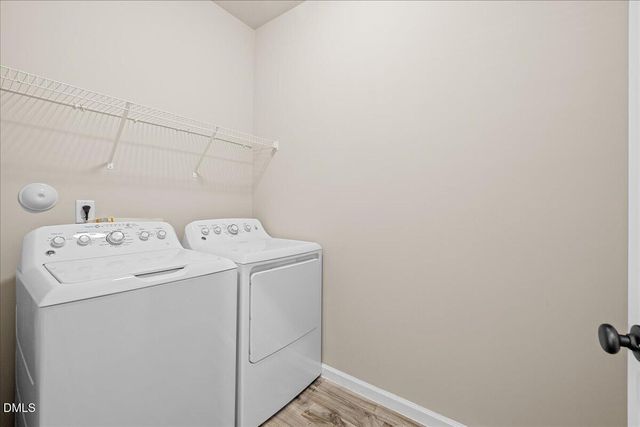 195 S Stonehaven Way, Clayton, NC 27527
