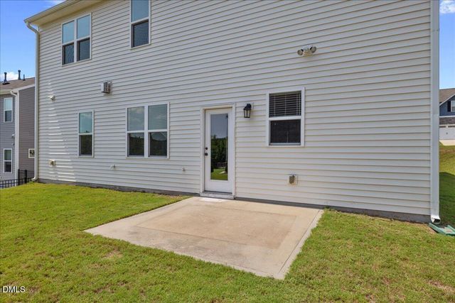 195 S Stonehaven Way, Clayton, NC 27527