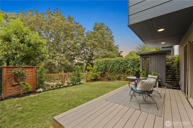4532 51st Place SW, Seattle, WA 98116