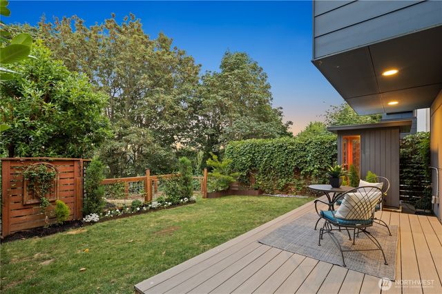 4532 51st Place SW, Seattle, WA 98116