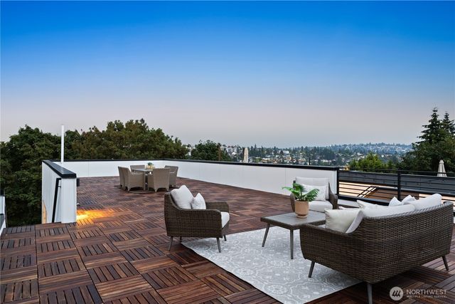 4532 51st Place SW, Seattle, WA 98116
