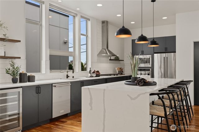 4532 51st Place SW, Seattle, WA 98116