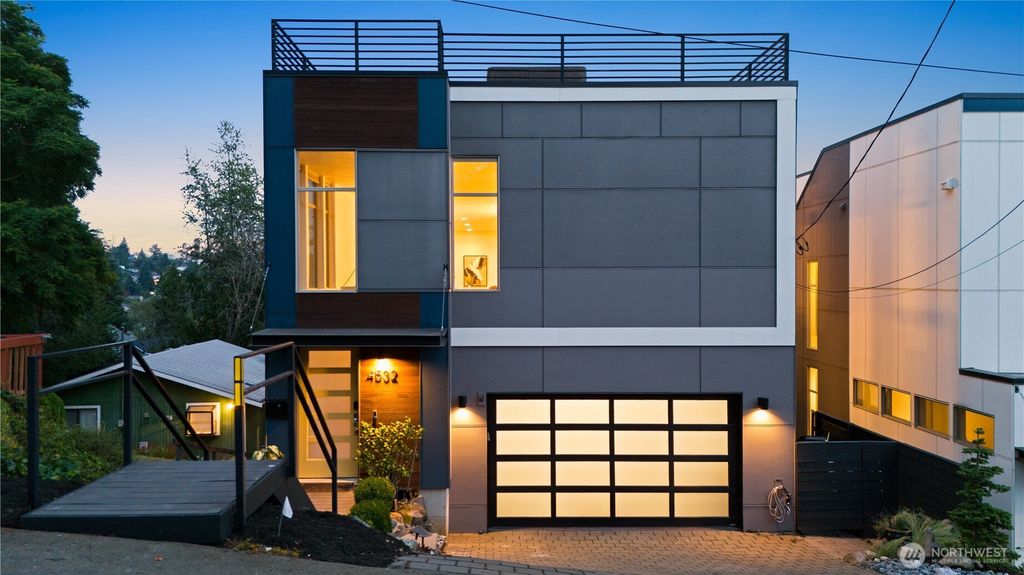 4532 51st Place SW, Seattle, WA 98116