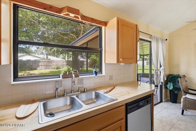 45 Foxhall Lane, Palm Coast, FL 32137