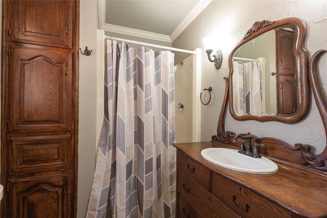 4142 County Road 1001, Mckinney, TX 75071