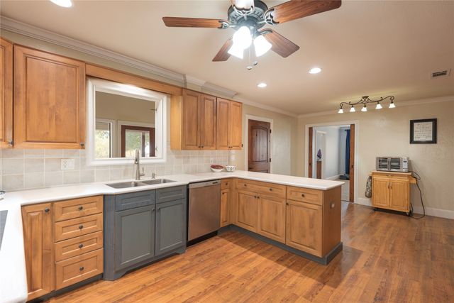 4142 County Road 1001, Mckinney, TX 75071