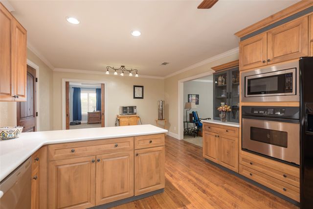 4142 County Road 1001, Mckinney, TX 75071