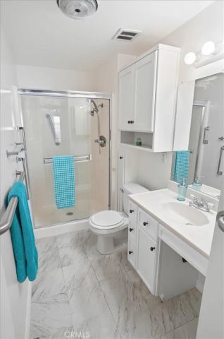 19427 Oak Crossing, Newhall, CA 91321