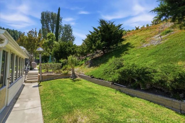19427 Oak Crossing, Newhall, CA 91321