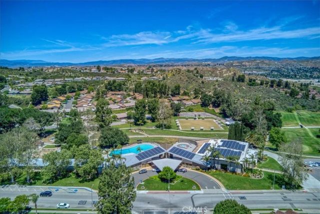19427 Oak Crossing, Newhall, CA 91321