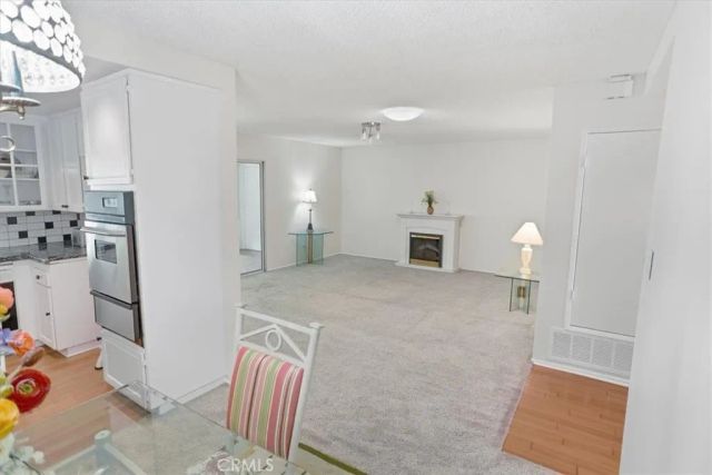 19427 Oak Crossing, Newhall, CA 91321