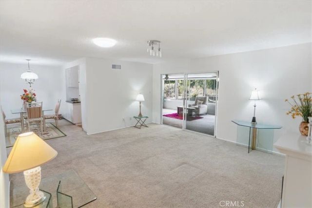 19427 Oak Crossing, Newhall, CA 91321
