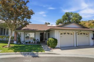 19427 Oak Crossing, Newhall, CA 91321