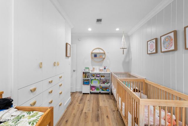 7039 Sylvia Avenue, Reseda, CA 91335