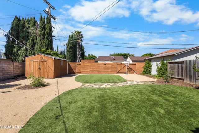 7039 Sylvia Avenue, Reseda, CA 91335