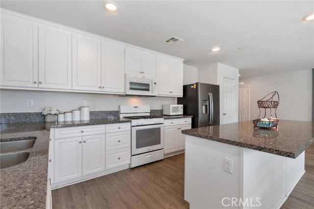 44217 Shiloh, Lancaster, CA 93535