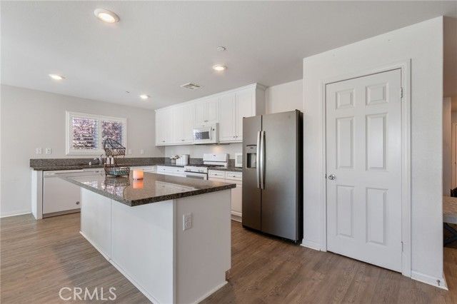 44217 Shiloh, Lancaster, CA 93535