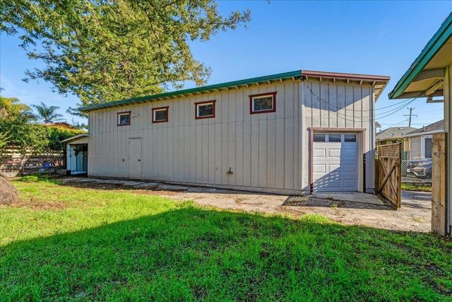 121 Chilverton Street, Santa Cruz, CA 95062