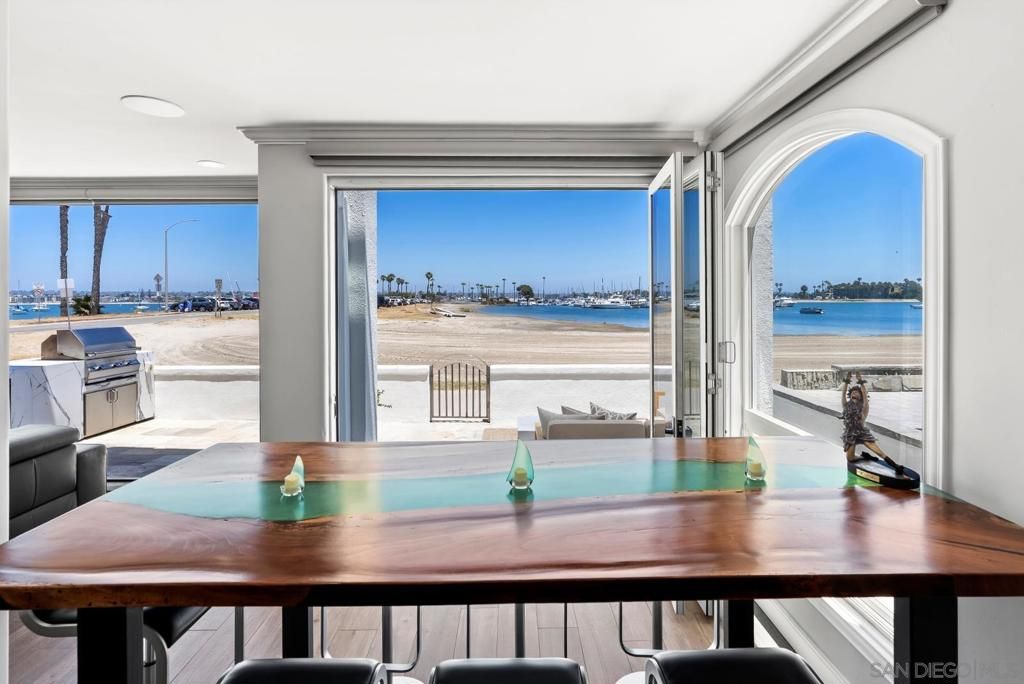 Image 17 of property listing at 3490 Bayside Walk A, San Diego, CA 92109