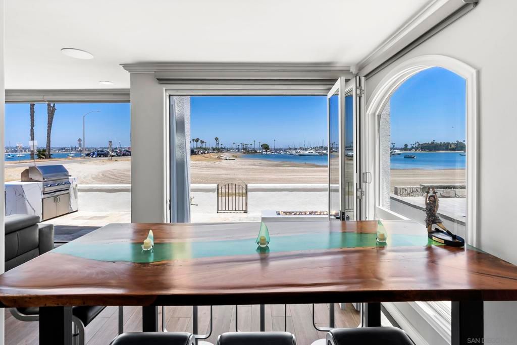 Image 18 of property listing at 3490 Bayside Walk A, San Diego, CA 92109