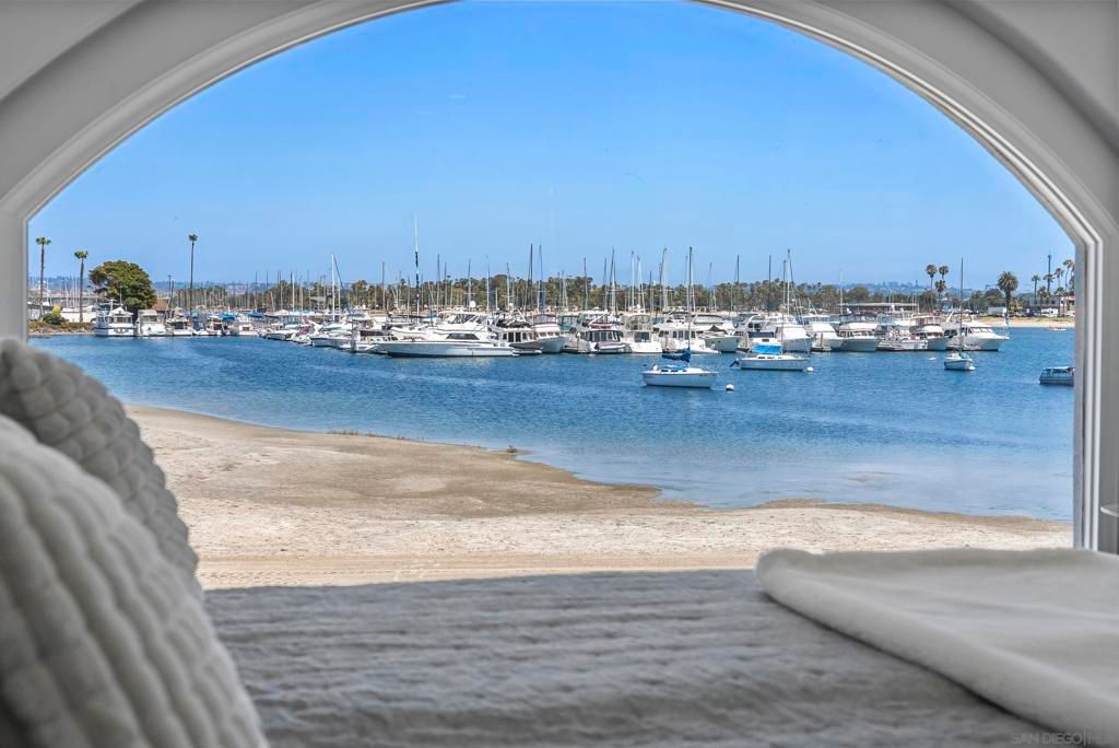 Image 23 of property listing at 3490 Bayside Walk A, San Diego, CA 92109