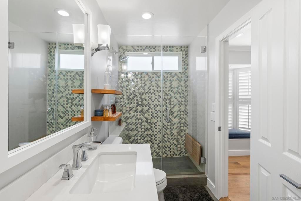 Image 30 of property listing at 3490 Bayside Walk A, San Diego, CA 92109