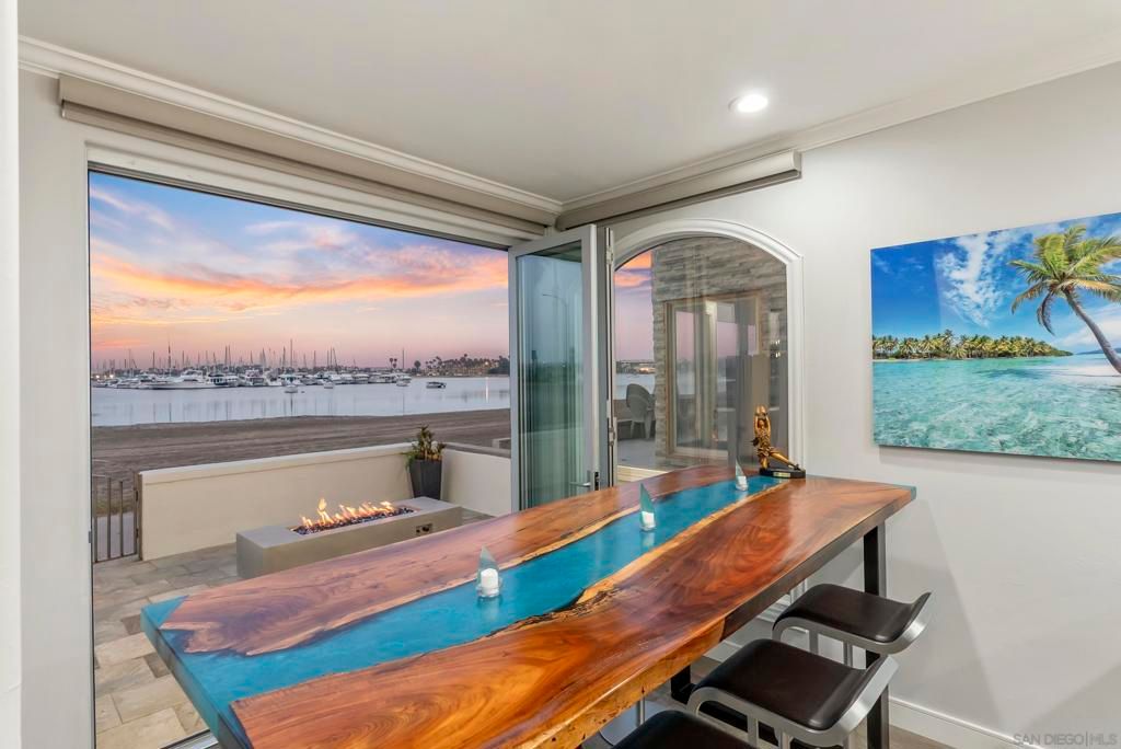 Image 7 of property listing at 3490 Bayside Walk A, San Diego, CA 92109
