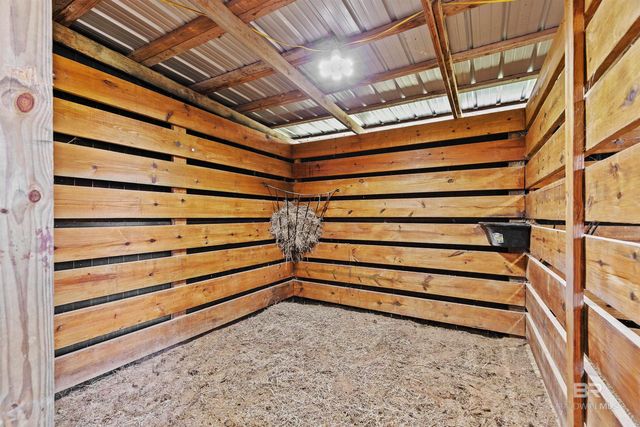 19402 Steadham Lane, Robertsdale, AL 36567