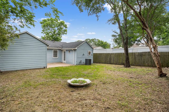 9005 Gabriel Street, Houston, TX 77063