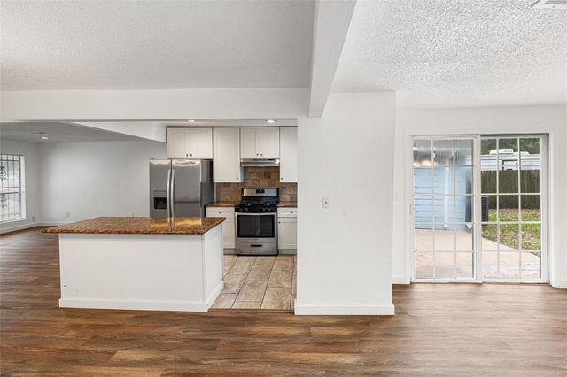 9005 Gabriel Street, Houston, TX 77063
