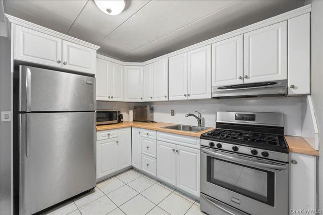 2035 Central Park Avenue 2H, Yonkers, NY 10710