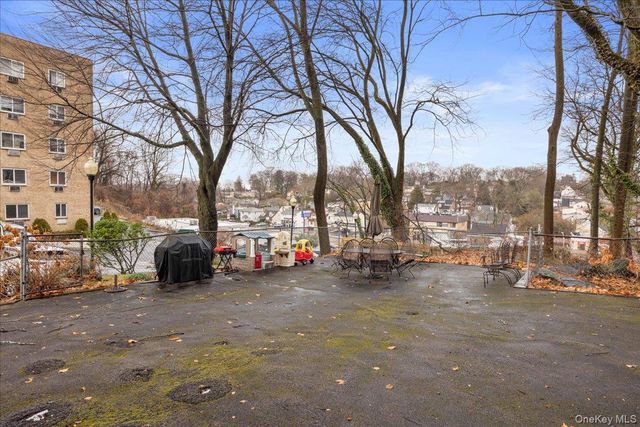 2035 Central Park Avenue 2H, Yonkers, NY 10710