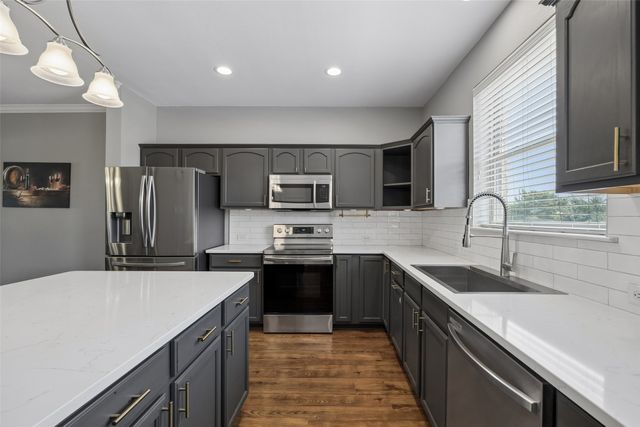 2126 Mcparland Court, Carrollton, TX 75006