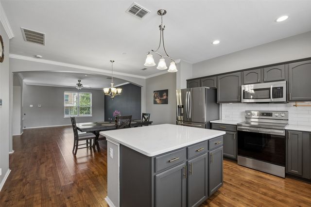 2126 Mcparland Court, Carrollton, TX 75006