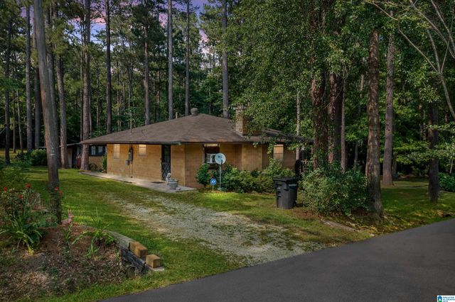 105 3RD AVENUE, Shelby, AL 35143