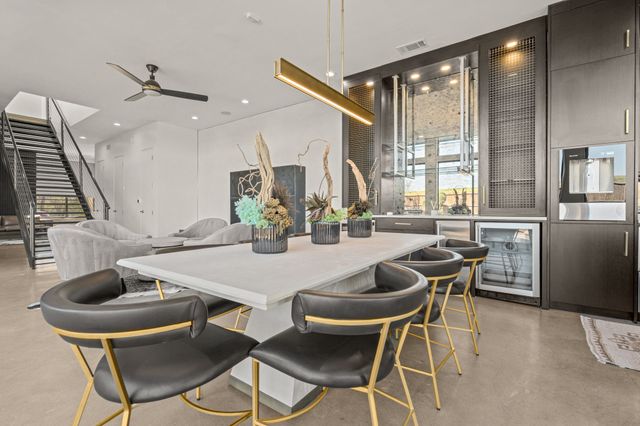 921 N Bailey Avenue, Fort Worth, TX 76107