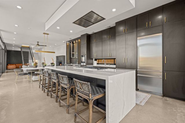 921 N Bailey Avenue, Fort Worth, TX 76107