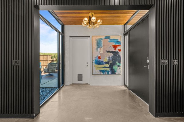 921 N Bailey Avenue, Fort Worth, TX 76107