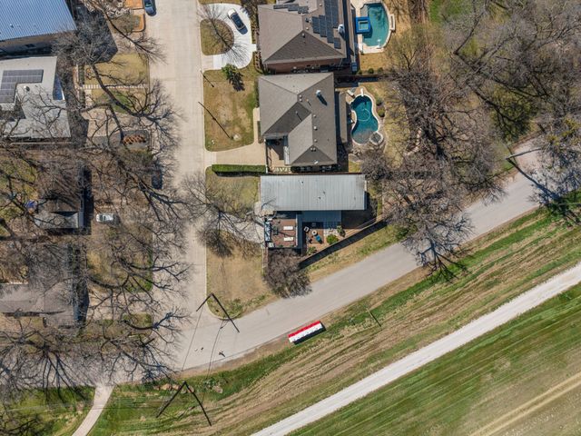 921 N Bailey Avenue, Fort Worth, TX 76107