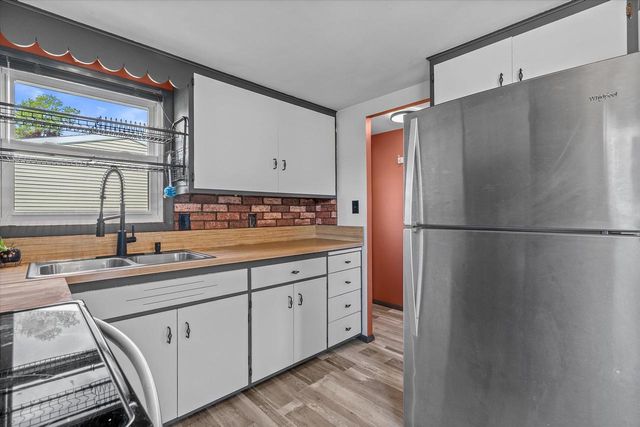 959 Laduron DRIVE, Mishicot, WI 54228