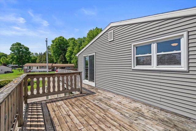 959 Laduron DRIVE, Mishicot, WI 54228