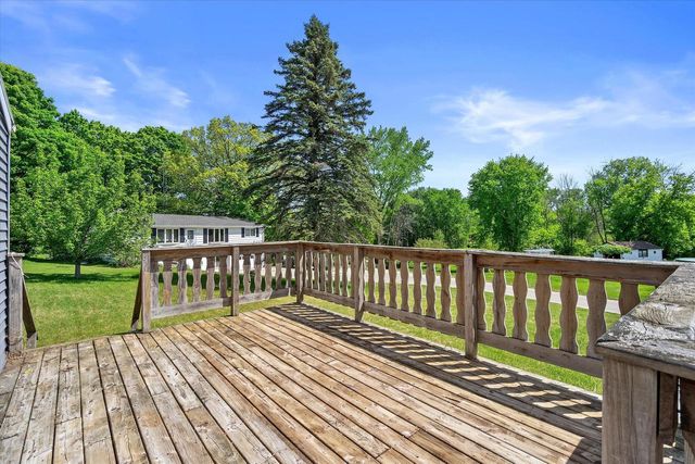 959 Laduron DRIVE, Mishicot, WI 54228