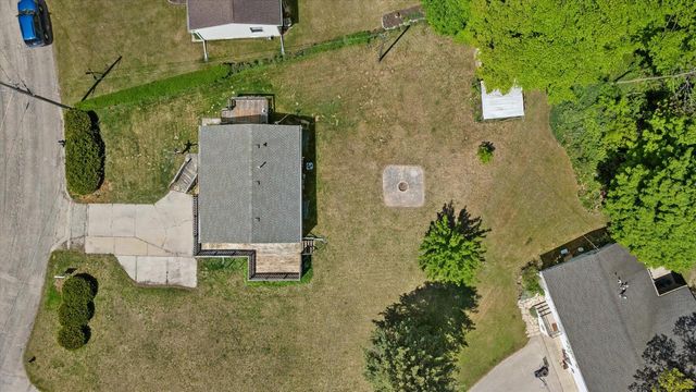 959 Laduron DRIVE, Mishicot, WI 54228