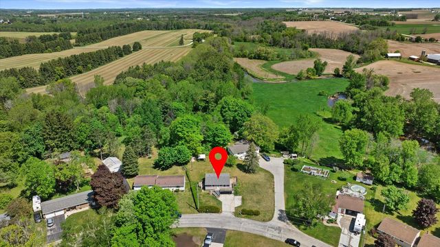 959 Laduron DRIVE, Mishicot, WI 54228