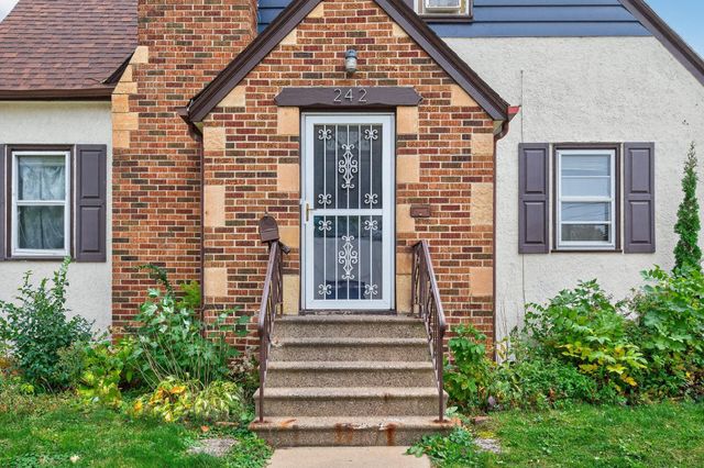 242 Annapolis Street W, West Saint Paul, MN 55118
