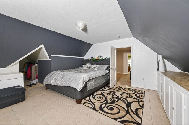 242 Annapolis Street W, West Saint Paul, MN 55118