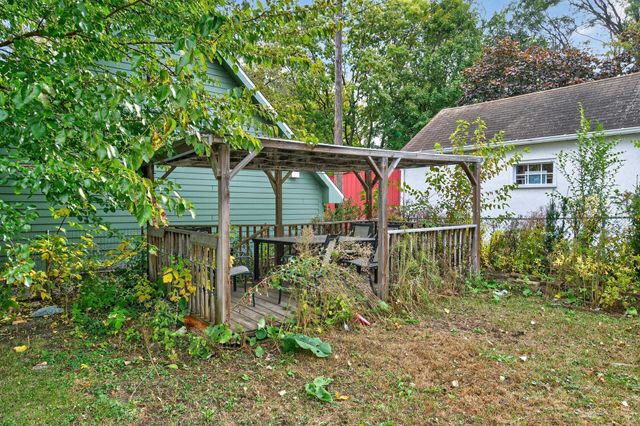 242 Annapolis Street W, West Saint Paul, MN 55118