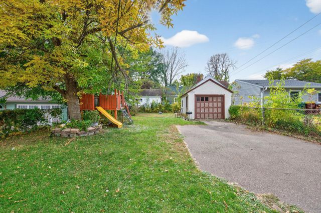 242 Annapolis Street W, West Saint Paul, MN 55118